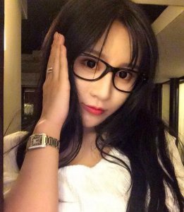 90后校花王馨瑶真空诱惑 傲人的胸围直接逼乳神樊玲