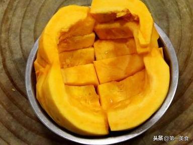 粉蒸肉的家常做法最正宗的（家常版粉蒸肉这样做）(1)