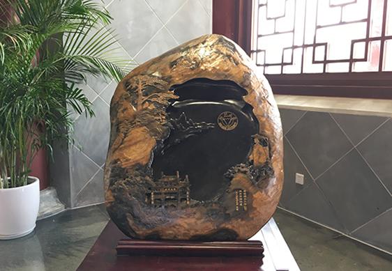 夫妻坐地铁回母校捐1亿（浙大校友生日礼物创意十足）(2)