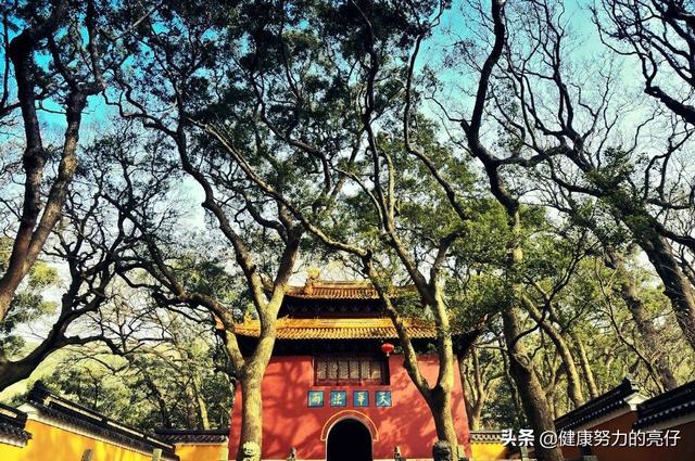 舟山普陀寺简介（传说中观音菩萨的道场普陀山）(2)