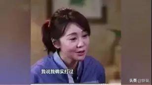 47岁的闫妮素颜判若两人（闫妮现在的腿比倪妮还细白直）(62)