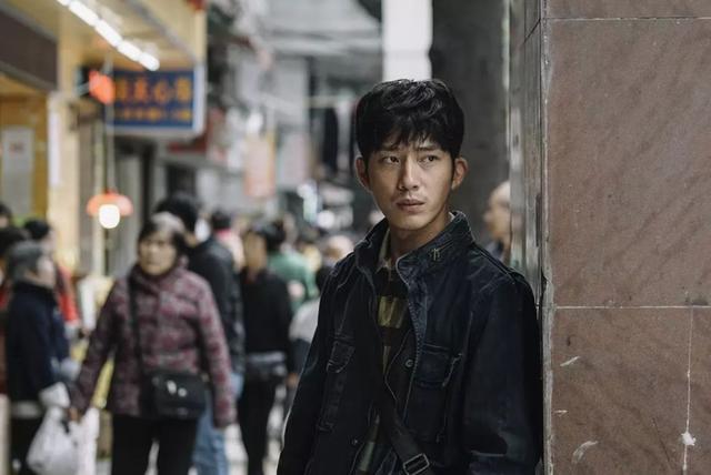娄烨导演的作品风中有朵雨做的云（风中有朵雨做的云）(6)