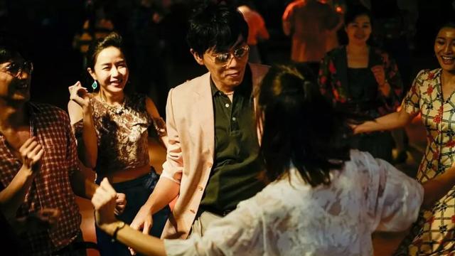 娄烨导演的作品风中有朵雨做的云（风中有朵雨做的云）(5)