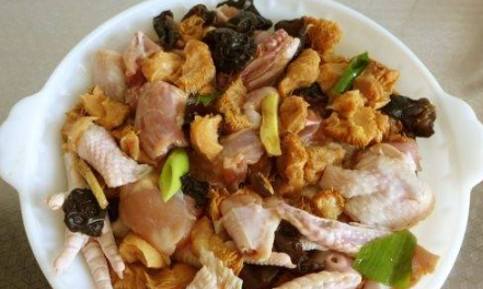 鸡肉怎么蒸好吃又简单,鸡肉蒸着吃做法更简单有哪些好吃的蒸鸡做法呢图4