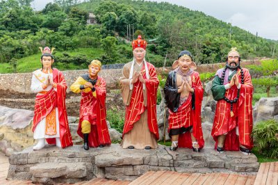 ​西游记是什么类型的小说（西游记属于什么类别的书籍 ）