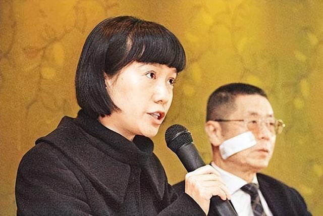 81岁钢琴大师刘诗昆再当爹（钢琴家刘诗昆78岁娶女徒弟）(27)