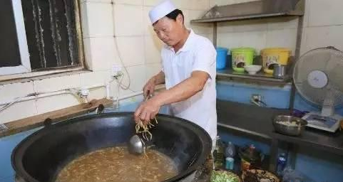 胡辣汤料配方28种,河南胡辣汤的做法和配料是什么?图19