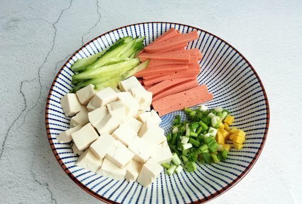 胡辣汤料配方28种,河南胡辣汤的做法和配料是什么?图2