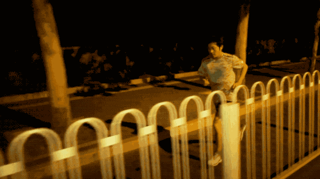 50岁单身中年男人的情感需求（中年男人最难以启齿的秘密）(33)