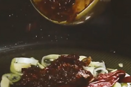 蛏子怎么炒好吃,蛏子为常见的海鲜食材有哪些图8