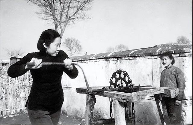 王光美死后追悼会（王光美退休后归隐于世）(12)
