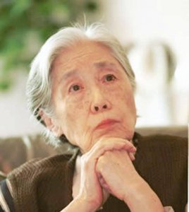 ​王光美死后追悼会（王光美退休后归隐于世）