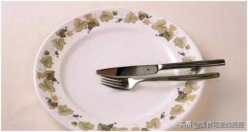 最正宗的西餐礼仪（史上最全西餐用餐礼仪入门）(7)