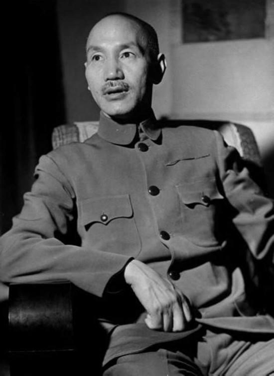 沁园春雪写于哪一年（雪引发文坛笔战）(5)