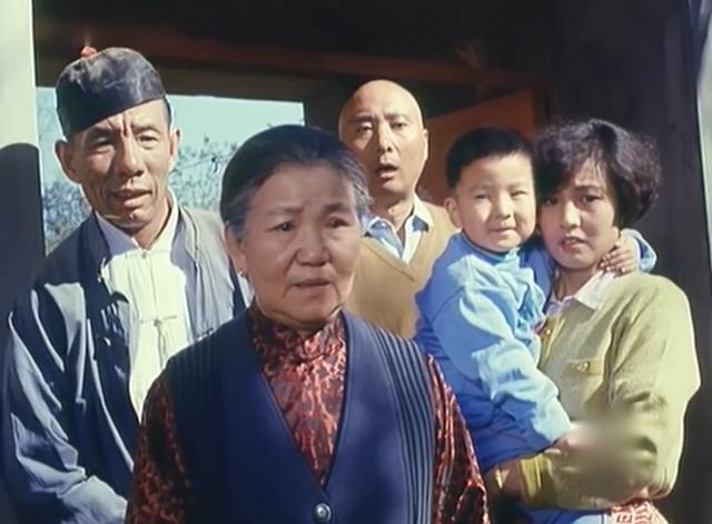 为了新生活前进陈佩斯倪大红（评分8.4陈佩斯倪大红这部经典）(29)