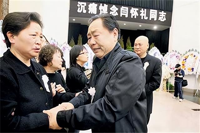 沙和尚闫怀礼简介（09年沙僧闫怀礼葬礼）(18)