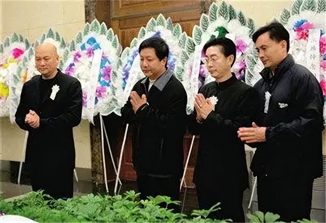 沙和尚闫怀礼简介（09年沙僧闫怀礼葬礼）(15)