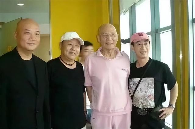 沙和尚闫怀礼简介（09年沙僧闫怀礼葬礼）(14)