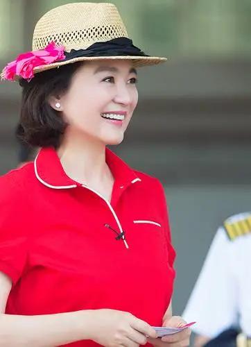 68岁林青霞近照曝光 林青霞67岁庆生照惊艳众人(28)
