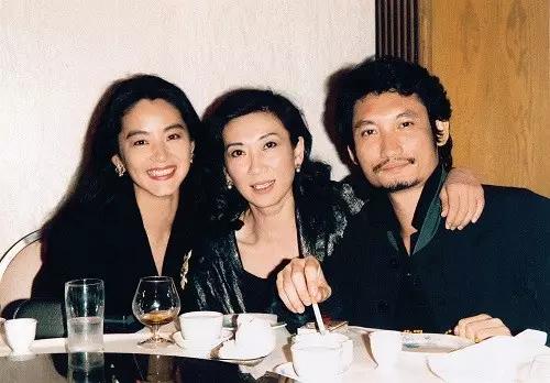 68岁林青霞近照曝光 林青霞67岁庆生照惊艳众人(15)