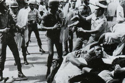 ​东帝汶屠杀事件：印尼军队残忍殖民东帝汶_东帝汶惨死18万人