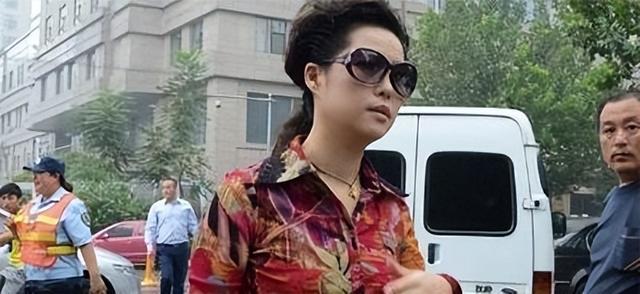梦鸽和谁是好朋友（不顾家人劝阻爱上大27岁老公）(37)