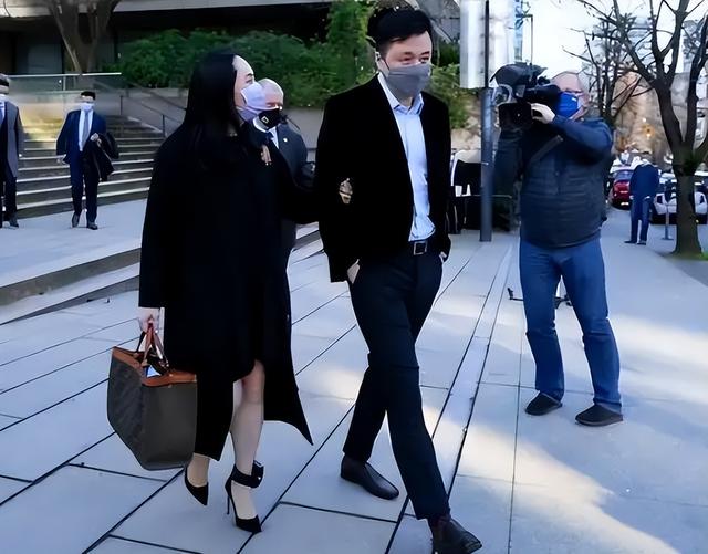 孟晚舟的婚姻家庭情况（孟晚舟2段婚姻4个孩子）(12)