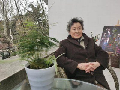 ​80年代的向梅（84岁老艺术家向梅）