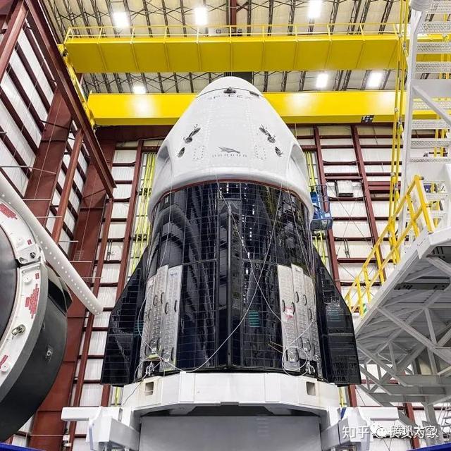 spacex初代龙式飞船（SpaceX的龙飞船和它身上的黑科技）(9)