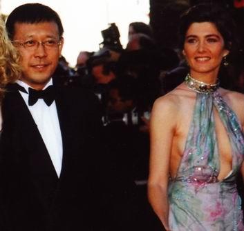 姜文与二婚老婆（揭秘众明星原配）(14)