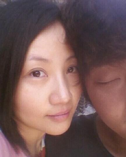 姜文与二婚老婆（揭秘众明星原配）(8)