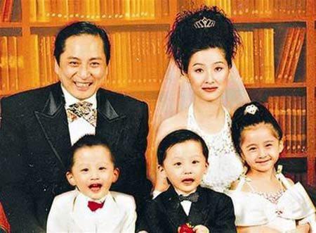 姜文与二婚老婆（揭秘众明星原配）(32)