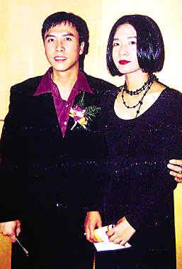 姜文与二婚老婆（揭秘众明星原配）(28)
