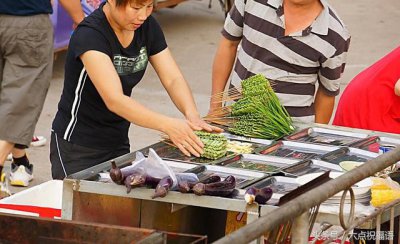 ​摆地摊新版顺口溜（摆地摊顺口溜大全）