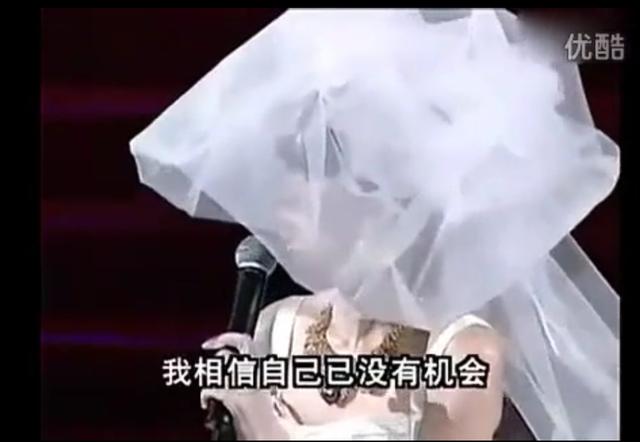最后一次梅艳芳告别演唱会（17年前梅艳芳的最后一场告别演唱会）(14)