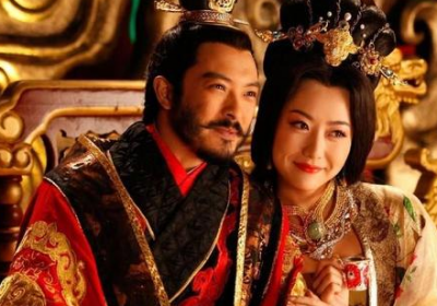 ​李建成和李世民互斗的时候 李渊为什么会保持中立的态度