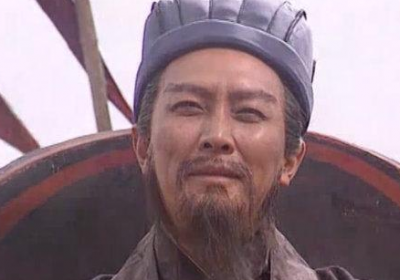 ​诸葛亮出征时为什么做轮椅 胡说,那玩意叫做战车