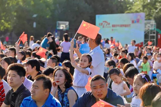 中关村第二小学昌平学校官网（中关村二小5校区968名新生共迎新学期）(31)