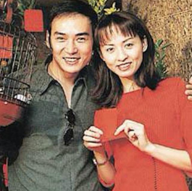 焦恩俊晒两女儿近照 52岁焦恩俊晒近照(16)