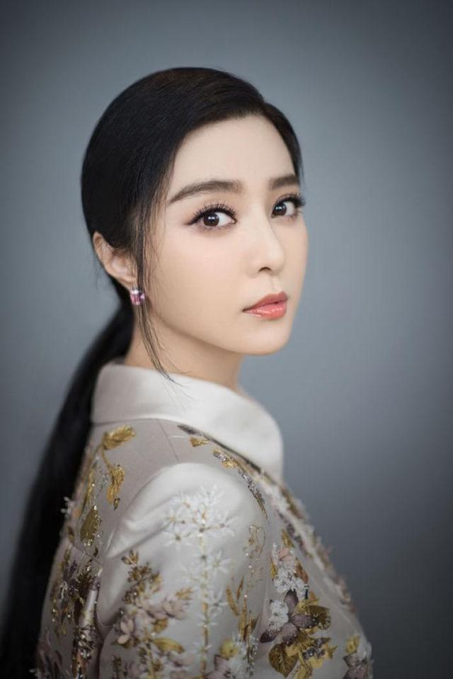圆脸方脸脸型图（女人的脸型一般分5种）(2)