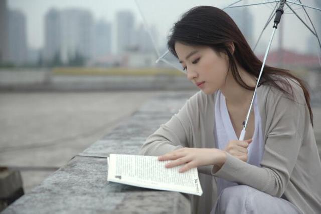 圆脸方脸脸型图（女人的脸型一般分5种）(1)