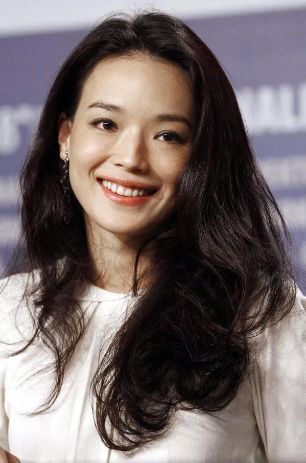 圆脸方脸脸型图（女人的脸型一般分5种）(7)