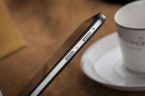 iphone13和最好的三星手机对比（5.5寸大屏对抗三星苹果）(8)