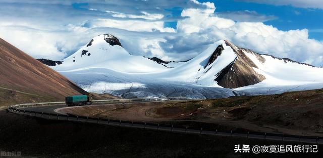 青海唐古拉山风景图（穿过海拔5231米的唐古拉山口）(9)