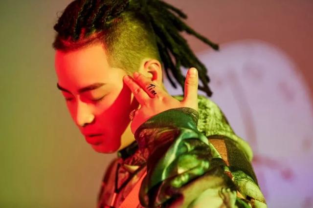 time小青龙qq音乐（小青龙单曲TIME音源今日首发）(2)