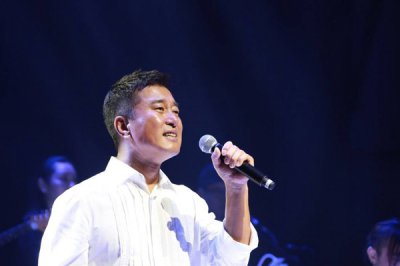 ​窗外明月光照射我面貌是什么歌，望乡歌曲引见