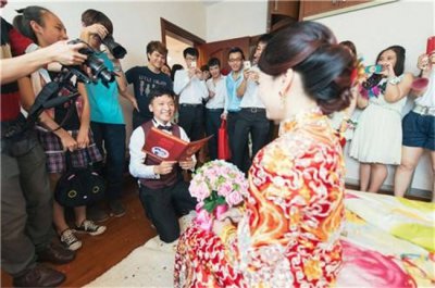 ​新郎接亲要带什么东西