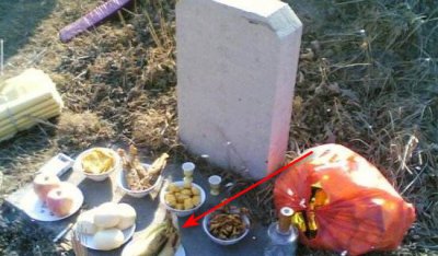 ​上坟为什么没有能戴香蕉，和招人很像没有吉祥_梨子葡萄也没有能戴