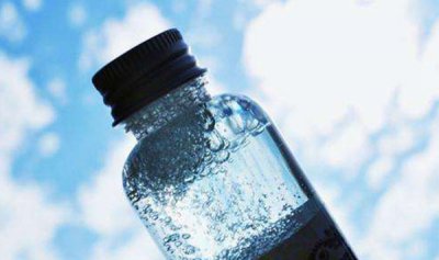 ​化装水是什么?化装水和爽肤水有辨别吗_本来是一种物品