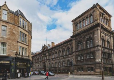 ​英国大学排名前100名学校  英国大学排名前十的大学